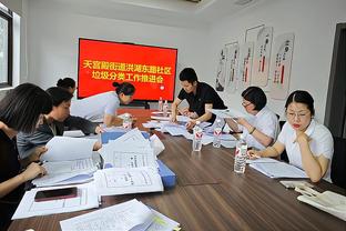 乌度卡：申京若能练出投篮 他的进攻机会会更多